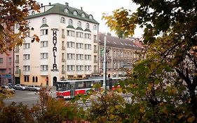 Hotel Kavalir Praga